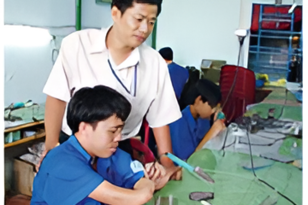 Báo Người Lao Động: